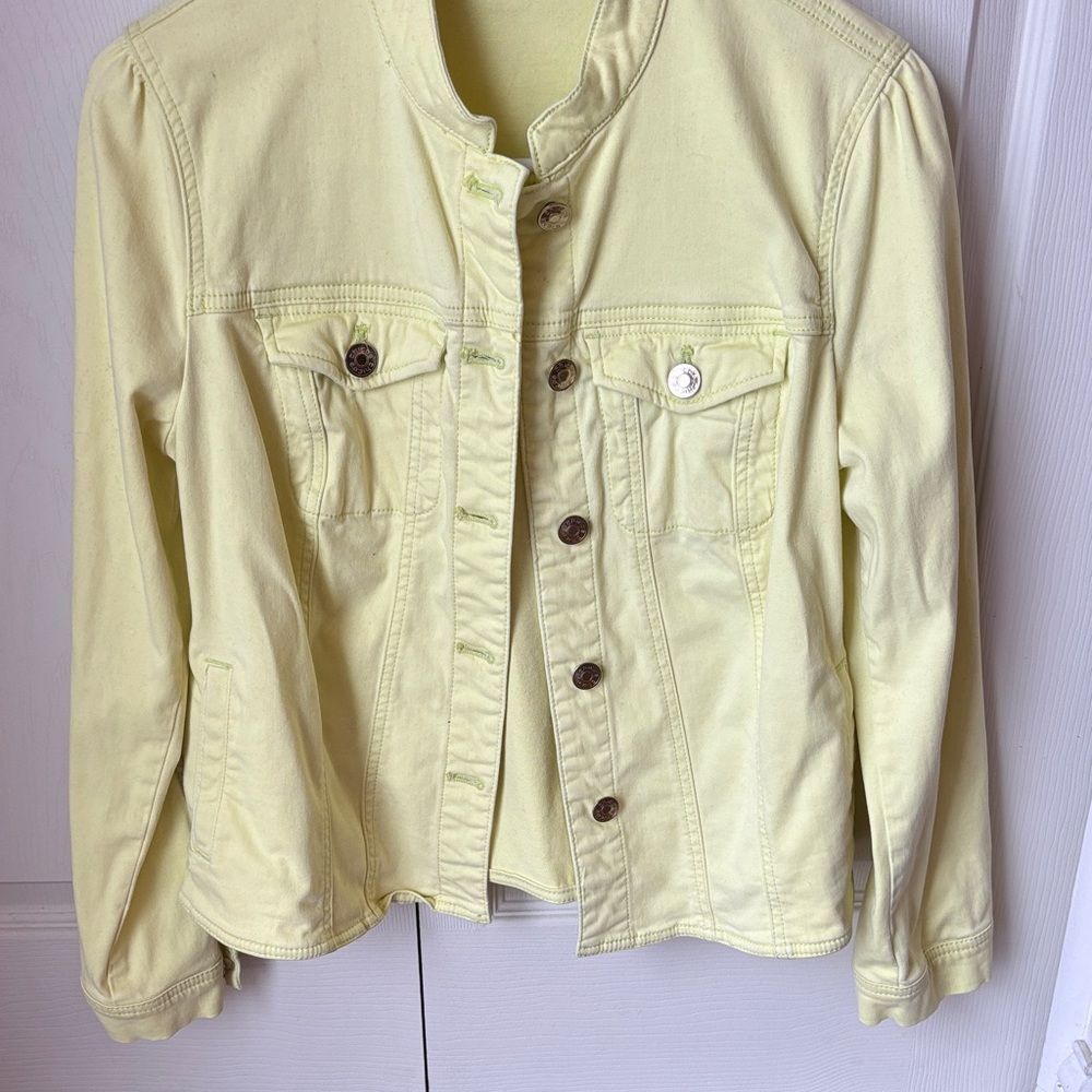 Chico's Light lemon neon Yellow stretchy Jean Jacket women’s size 8 GUC spring - Picture 3 of 9